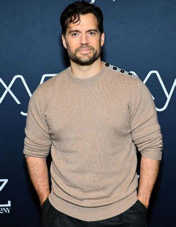 Henry Cavill Height, Weight, Age, Body Statistics